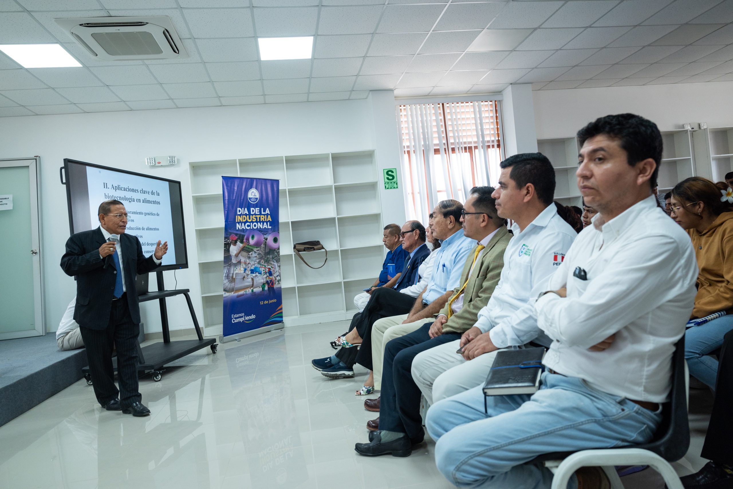 IDENTIDAD DE DESARROLLO TURISTICO-12