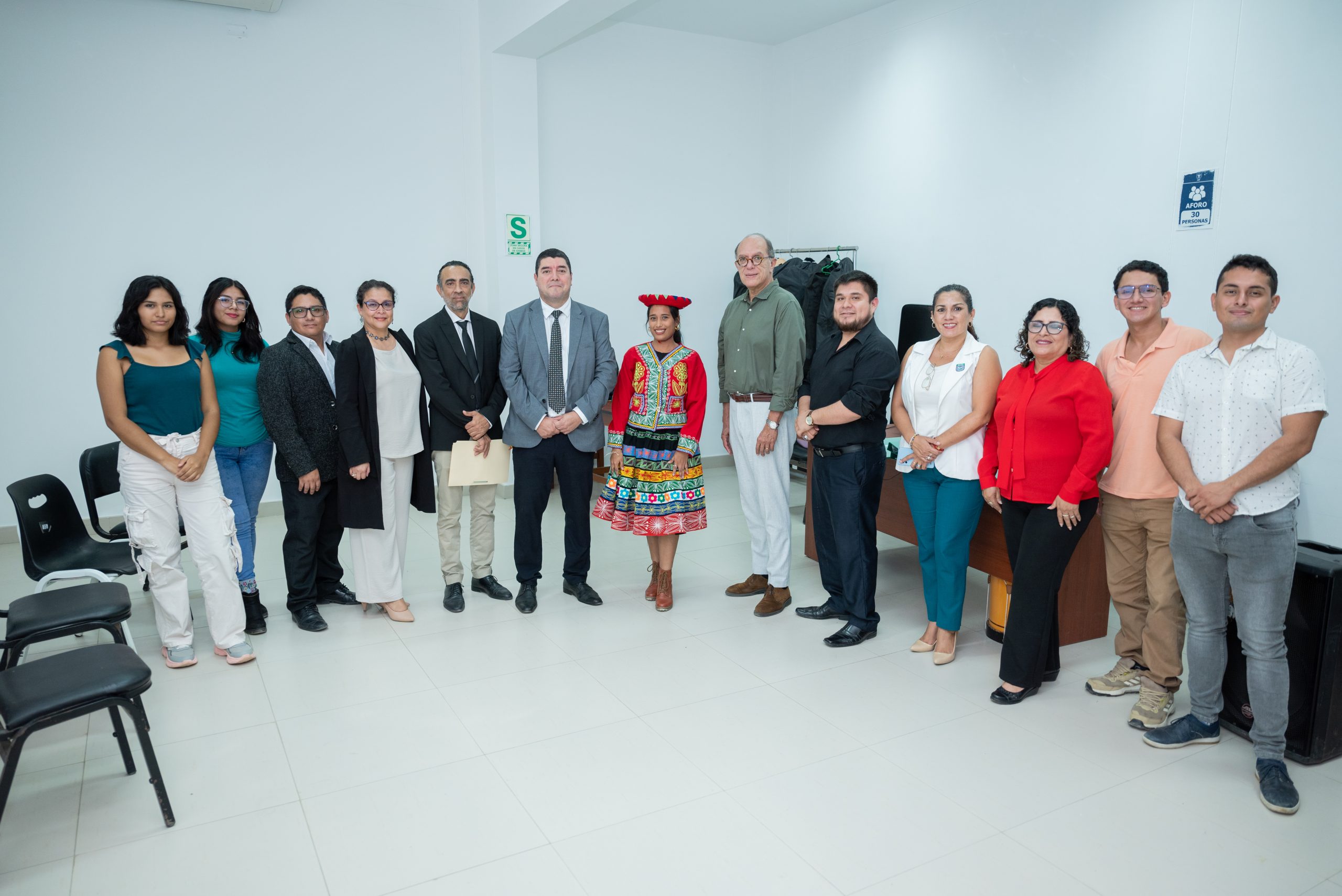 VISITA EMBAJADOR DE RELACIONES EXTERIORES-2