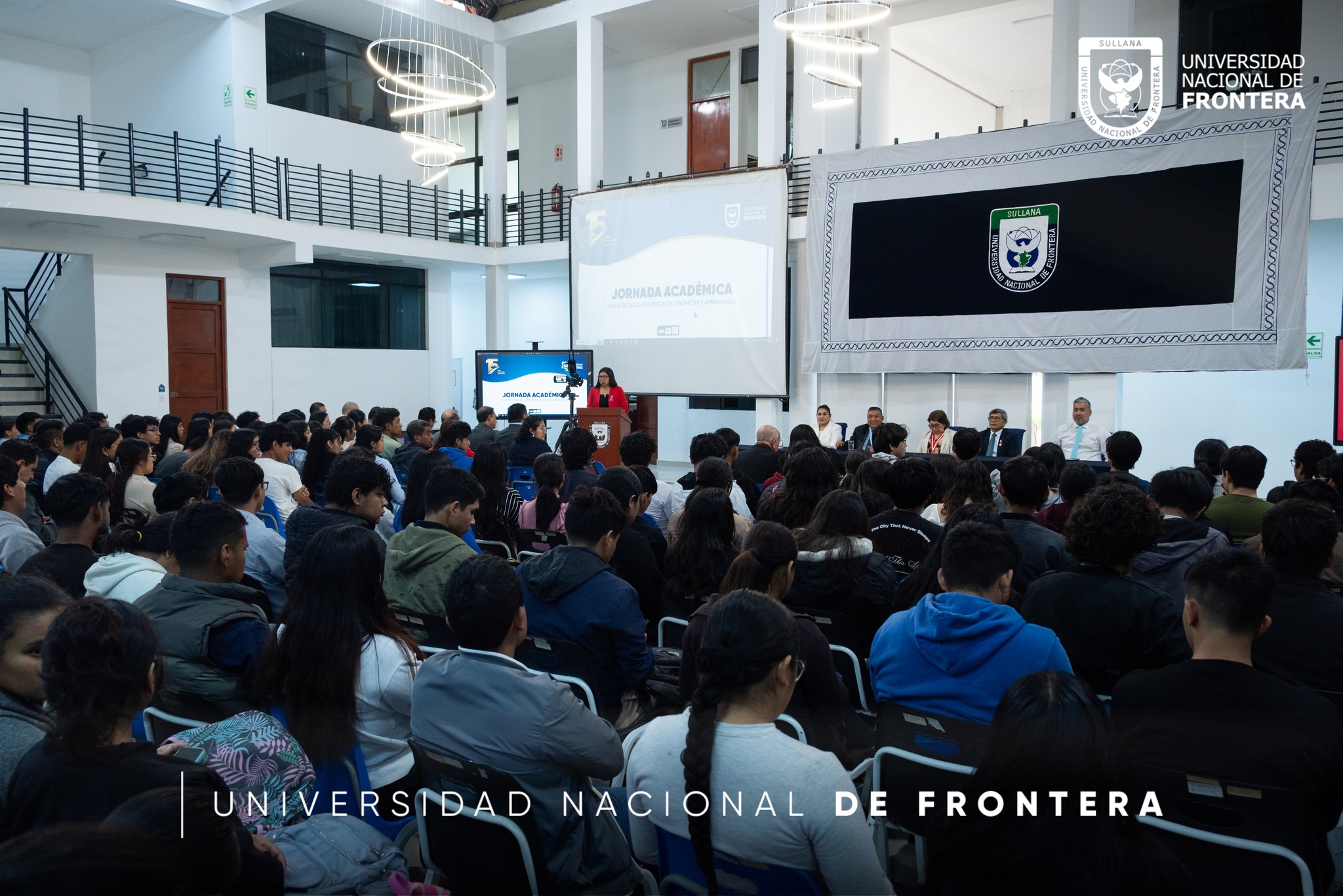 Facultad de Ciencias Económicas y Ambientales llevó a cabo jornada académica