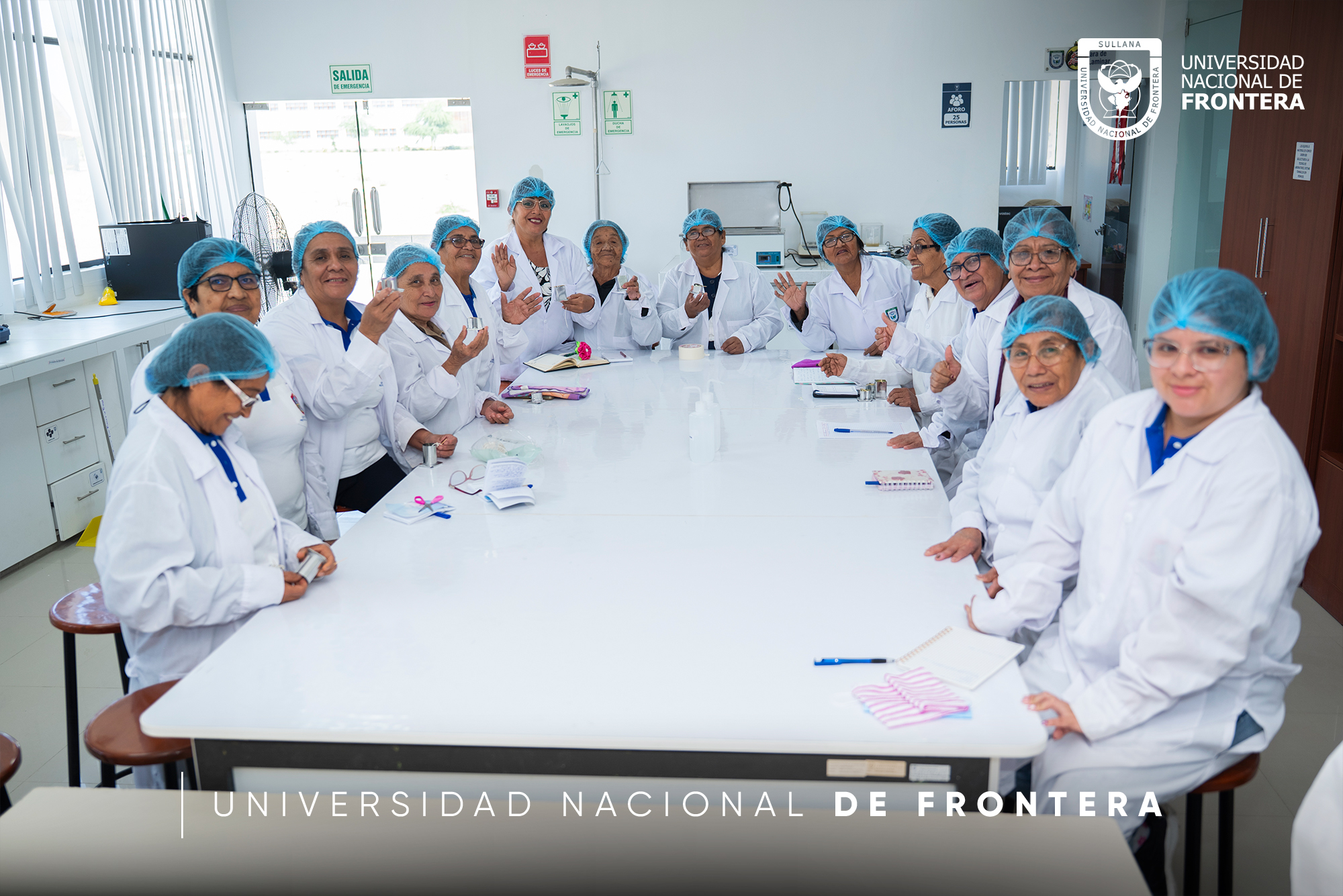UNF impulsa taller “Aromas y Sueños” para fortalecer creatividad y emprendimiento en adultos mayores 3
