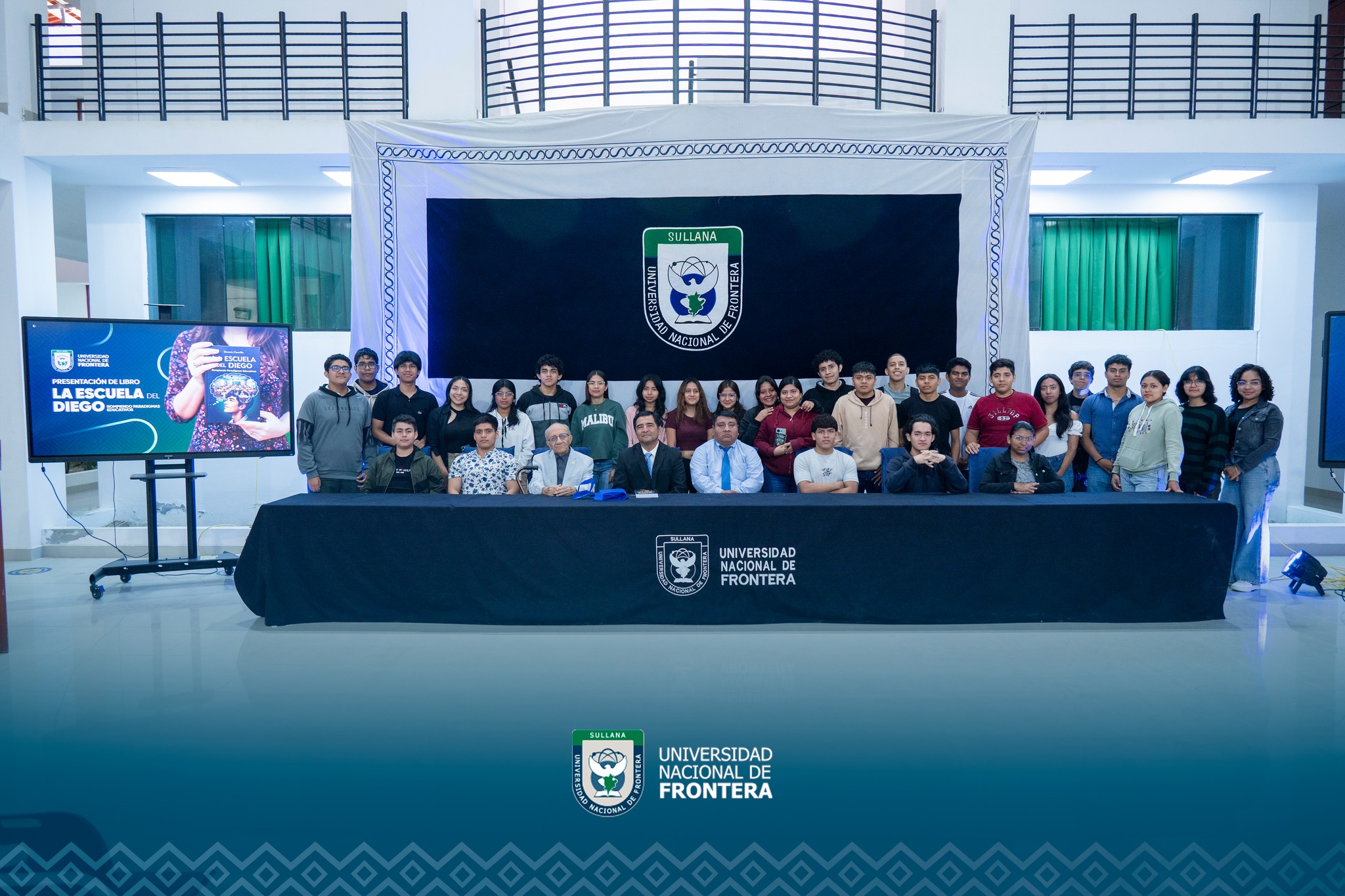 Escritor sullanero Dennis Castillo presenta el libro La escuela del Diego en la UNF