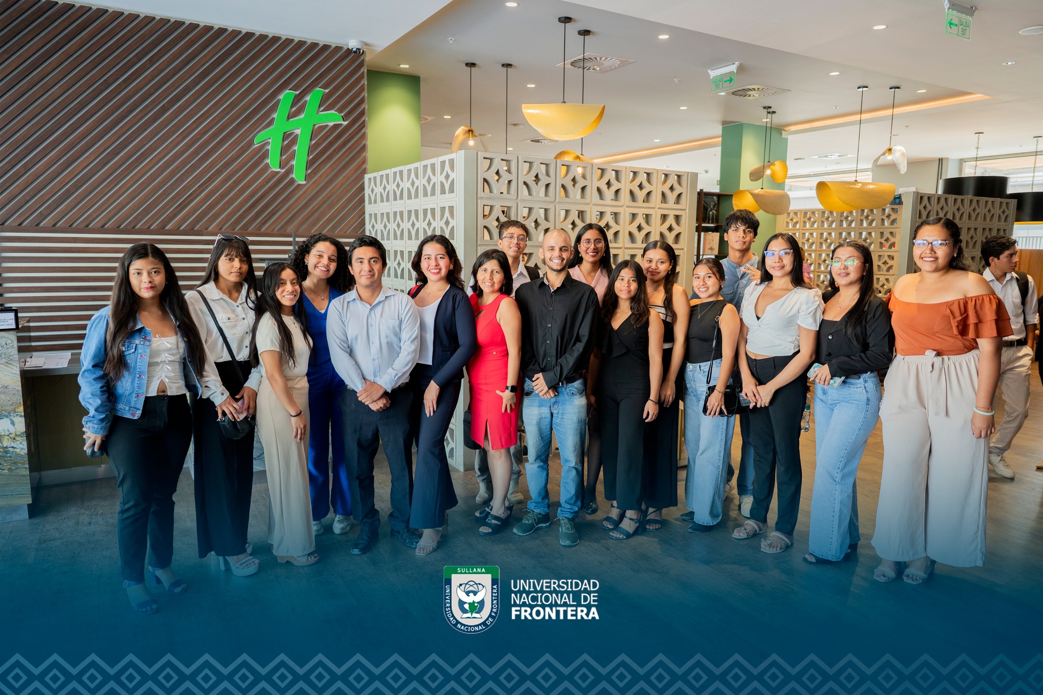 Estudiantes de la Universidad Nacional de Frontera fortalecen su formación con visita guiada al Hotel Holiday Inn Piura