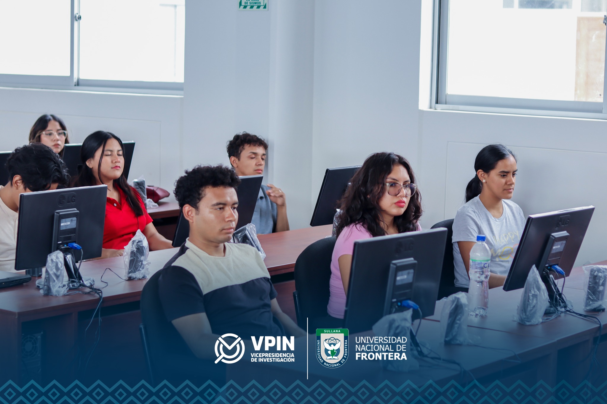 UNF realiza taller sobre uso de MyLoft y bases de datos académicas