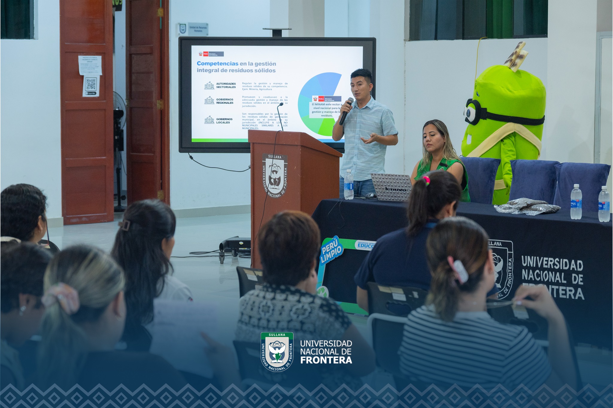UNF fortalece cultura ambiental en su comunidad universitaria con capacitación sobre segregación de residuos