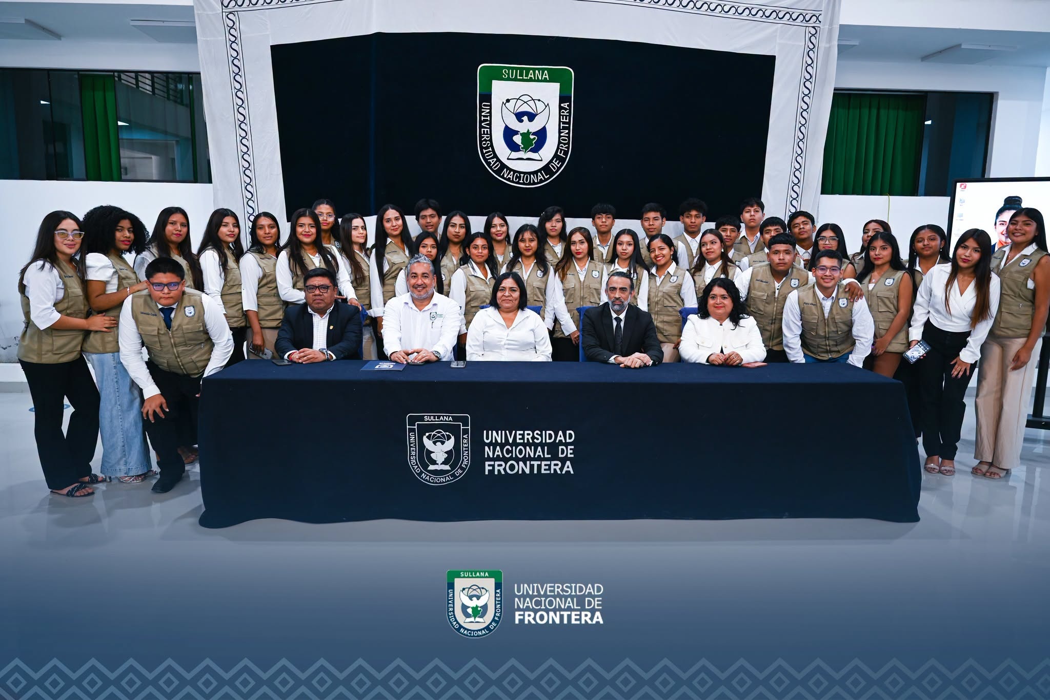 Una nueva generación de profesionales inicia su camino en Administración Hotelera y Turismo de la UNF