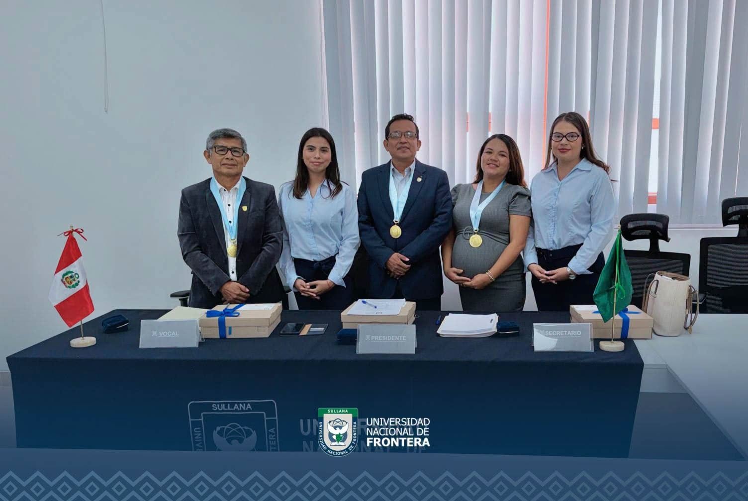 Bachilleres sustentan tesis para optar el título profesional de Ingeniero Economista en la UNF