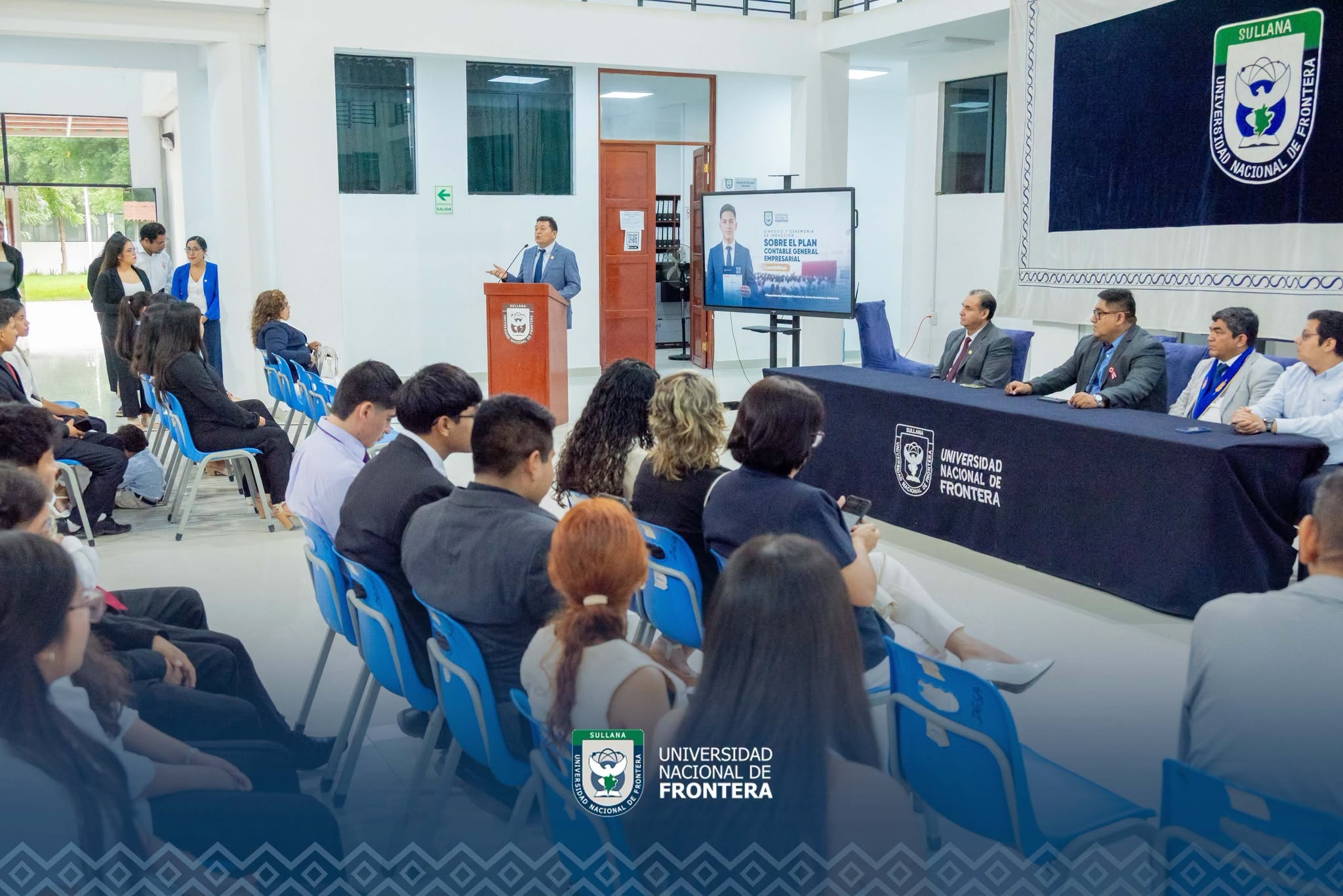 Escuela Profesional de Contabilidad de la UNF-CEREMONIA DE INDUCCION
