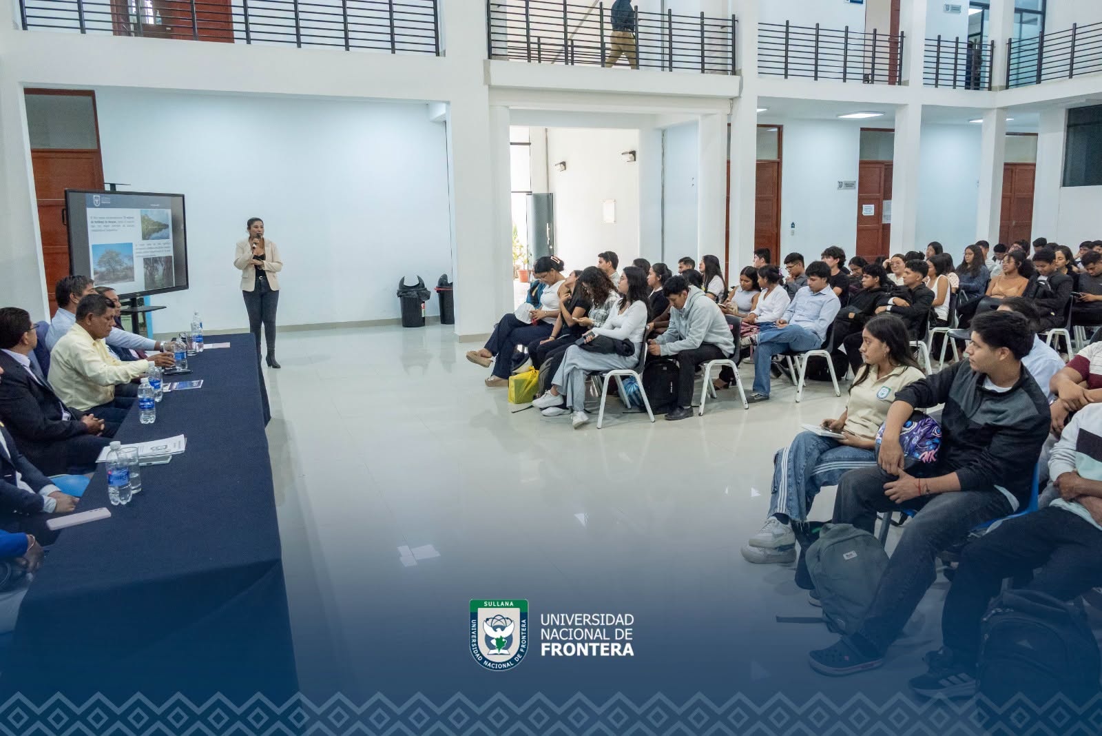 Jornada Académica reúne a especialistas para fortalecer la formación en Ingeniería Forestal e Ingeniería Ambiental de la UNF